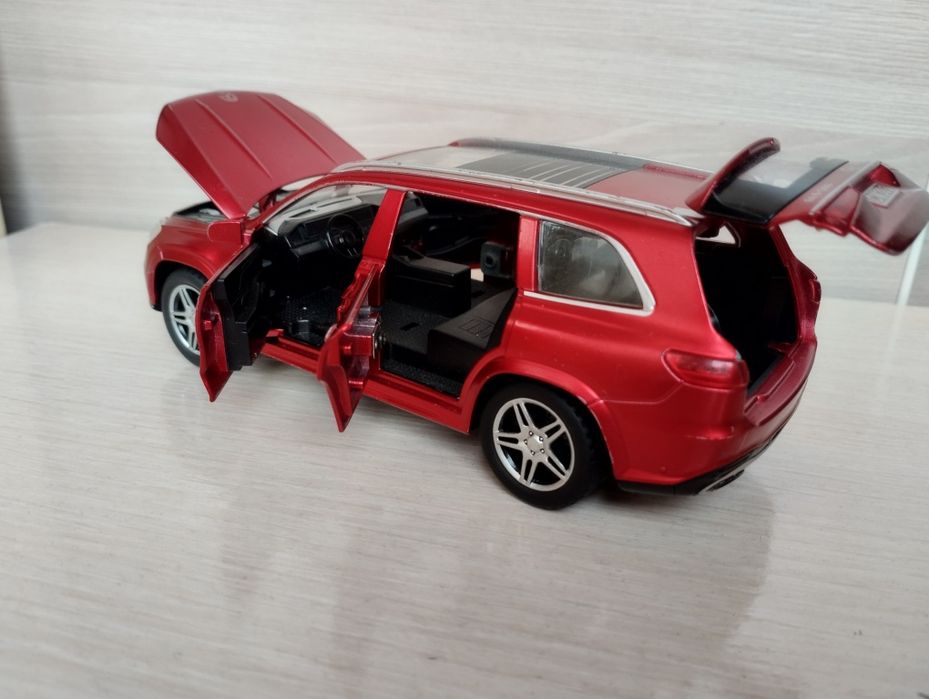 Машинки металлические