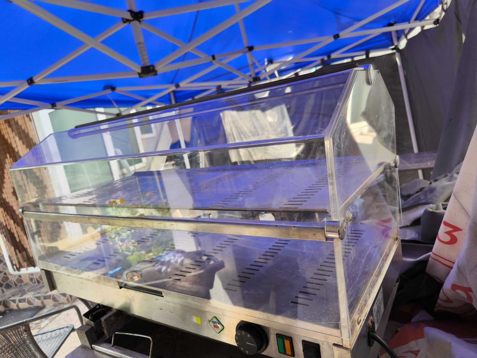 Топла витрина за закуски