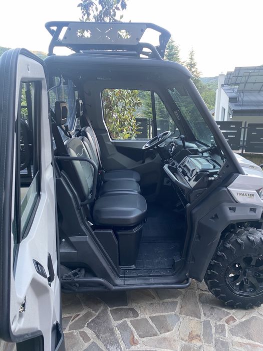 Can am traxter hd 10 pro accesorii de 9 000 euro incluse in pret.  Lama de zapada , salarita pentru zapada incluse in pret !!!