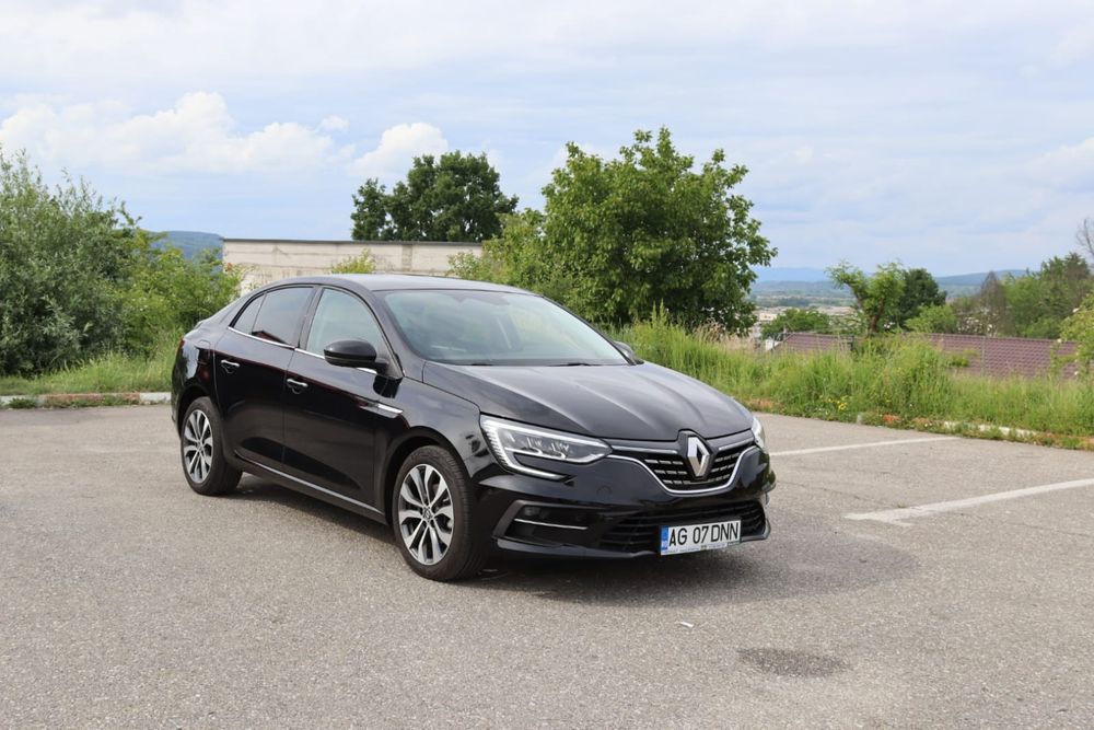 RENAULT Megane 2024 — imagine 3