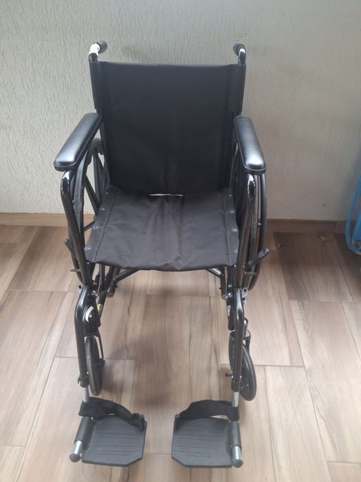 Carucior pentru perosne cu dizabilitati