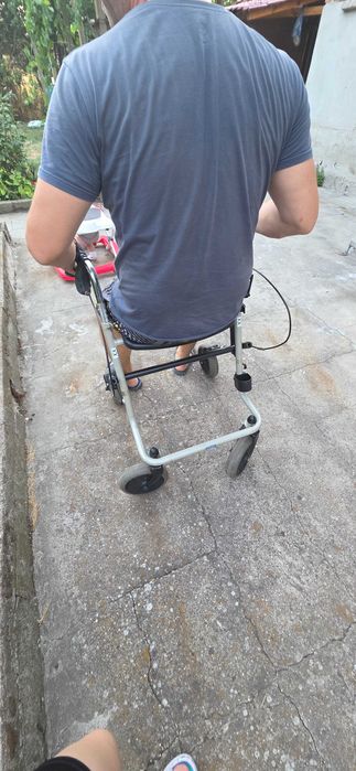 Проходилка за възрастни