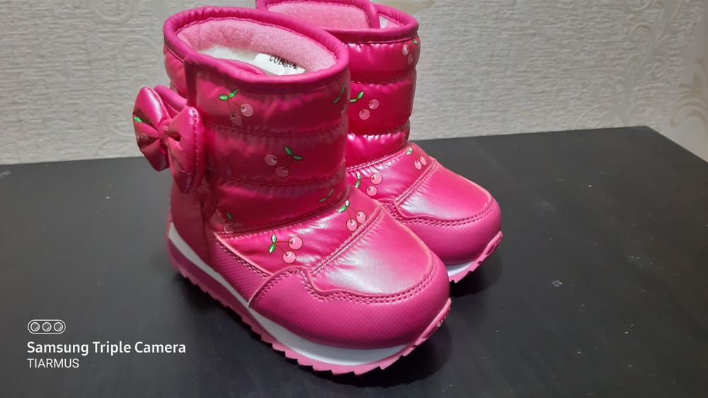 Зимние сапожки для девочки