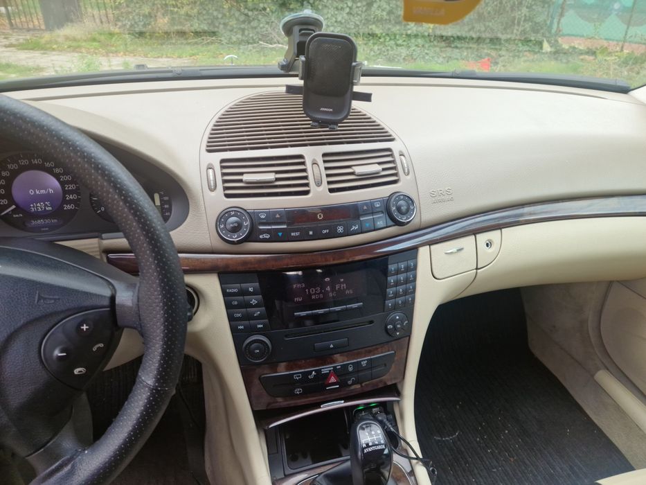 Mercedes E270 Мерцедес