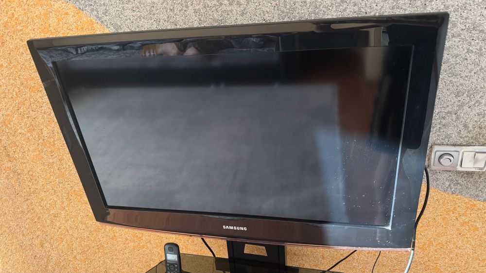 Продам телевизор