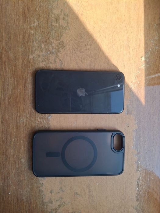 Обменяю Iphone se 2020