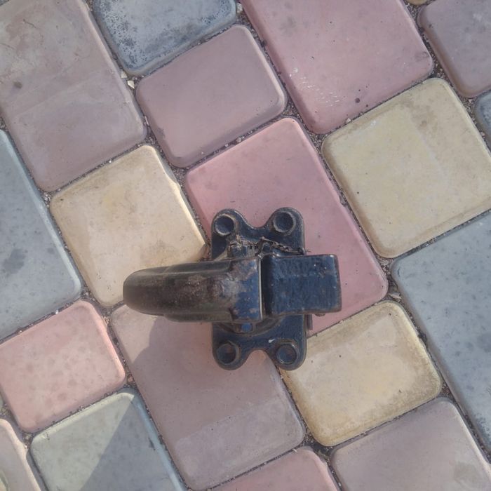 Продам фаркоп сост хорошее