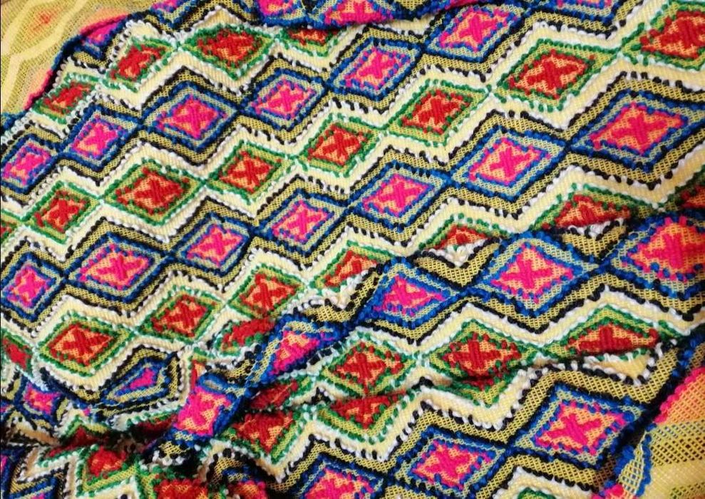 Cuvertura lână lucrata manual