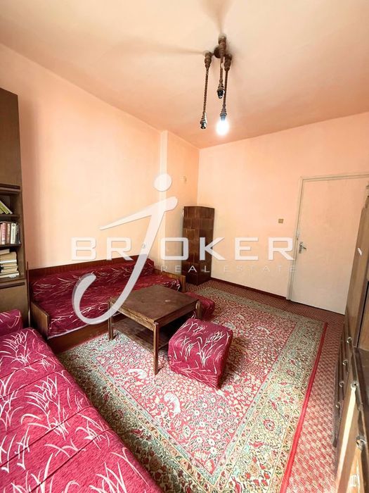 Продава се Тристаен апартамент в Кърджали, Център - 85 кв.м за 1000 €/кв.м - Снимка #4
