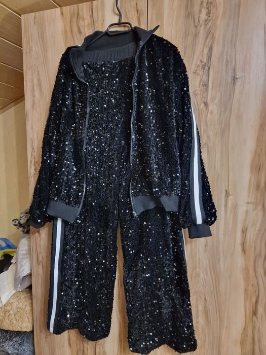 Дамски комплет със страхотна визия