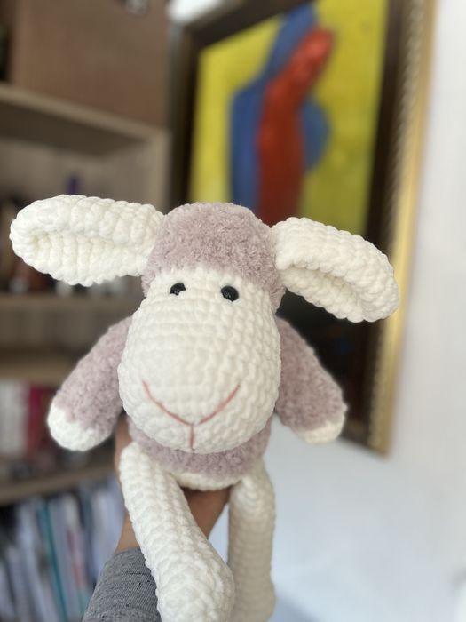 Плетена играчка овца