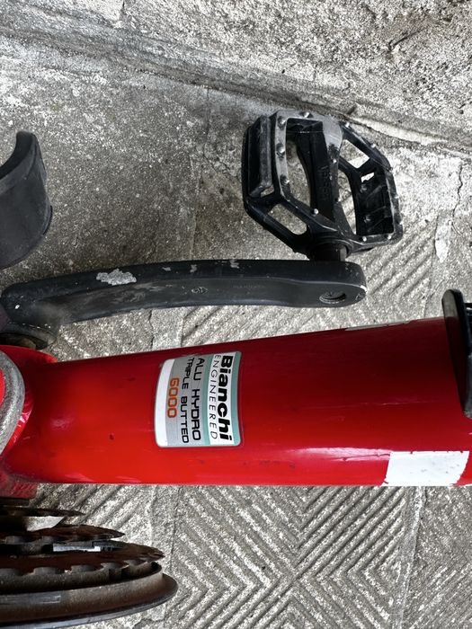 Алуминиева рамка Bianchi Doss