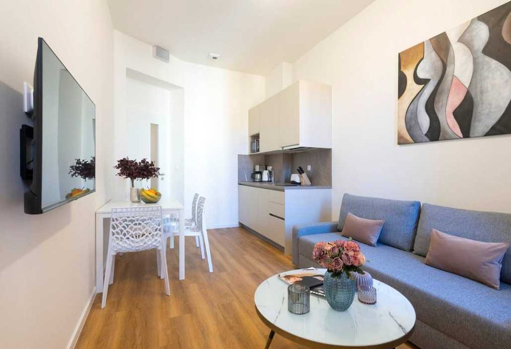 Дава се под наем Двустаен апартамент в Пловдив, Остромила - 69 кв.м за 321.3 € - Снимка #2