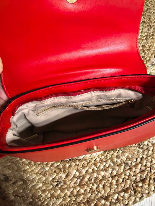 Червена дамска чанта/клъч