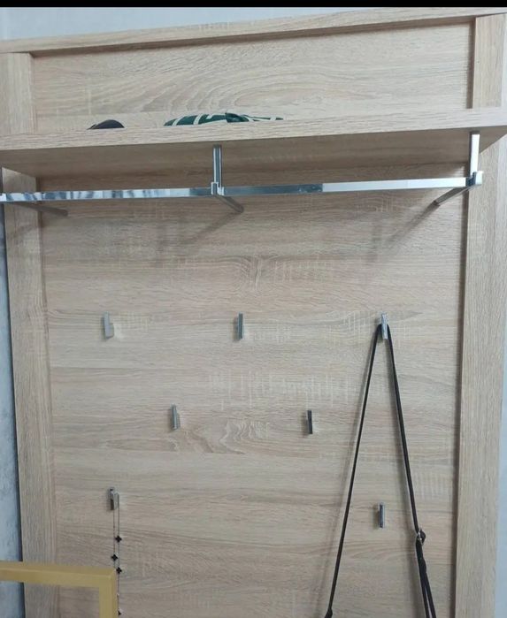 Продам обувницу и навесную вешалку