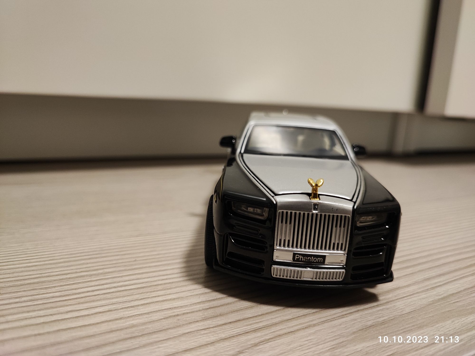 Rolls royce hot sale phantom diecast