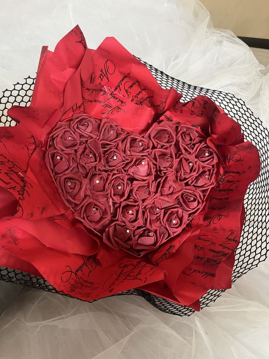 Букети от вечни рози(фоам и сатен)