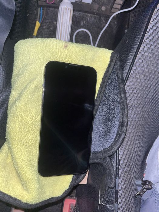 Продам Iphone 13pro