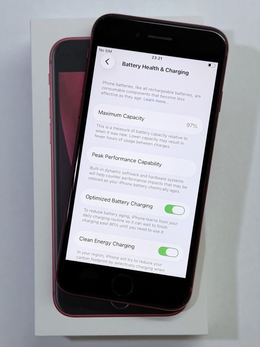 iPhone SE2020 Red 128GB 97% battery