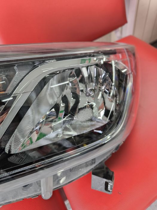 Левая фара от треилблейзера 2020год