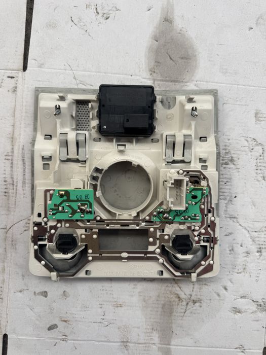 Plafoniera butoane plafon becuri vw passat b7 b6