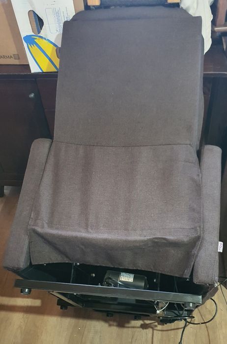 Fotoliu  electric .de masaj