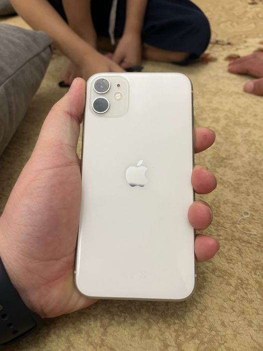 Iphone 11 док бар 128 гб