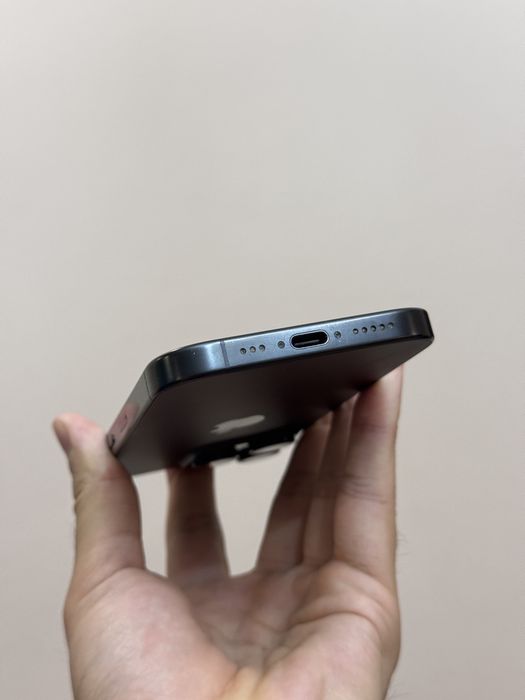 Iphone 16 Pro. 256гб. 10/10