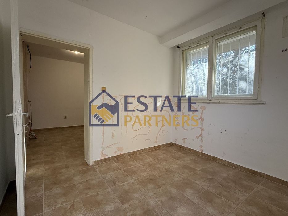 Офис в Пловдив-Широк център площ 25 цена 170