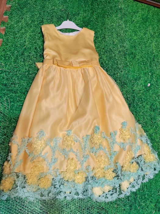 Продам детское платье