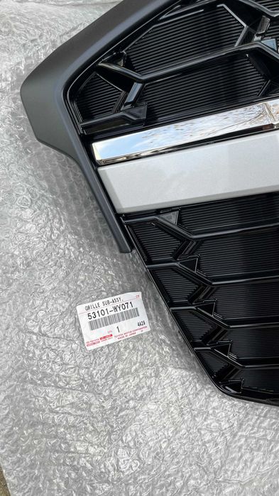 Решетки радиатора Тойота Ленд Крузер 300 Toyota Land Cruiser 300