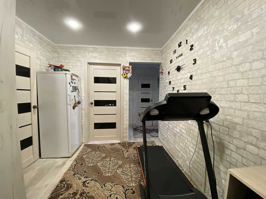 Продаётся 3х, УП, панель1980г.п.3 эт не угловая