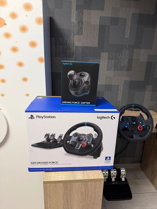 PS4 + Logitech g29 + Logitech shifter + 8 игри