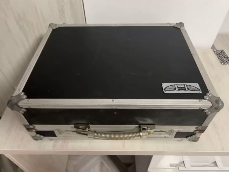 Traktor S2 MK2 + Case – PREȚ BUN, SE VINDE RAPID