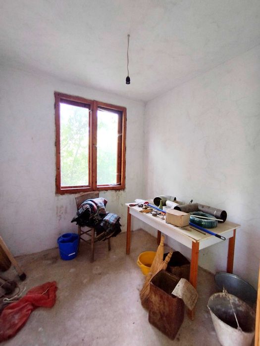 Продава къща в с. Туроковци