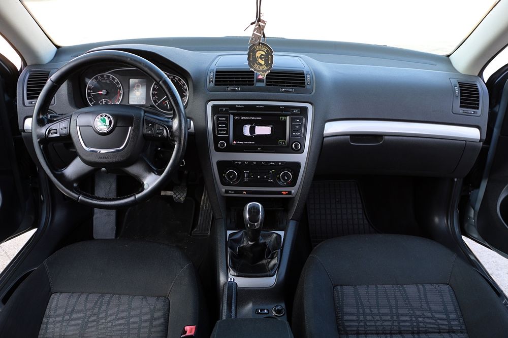 Vand Skoda Octavia Facelift Euro 5 Clima Navi  Posibilitate rate