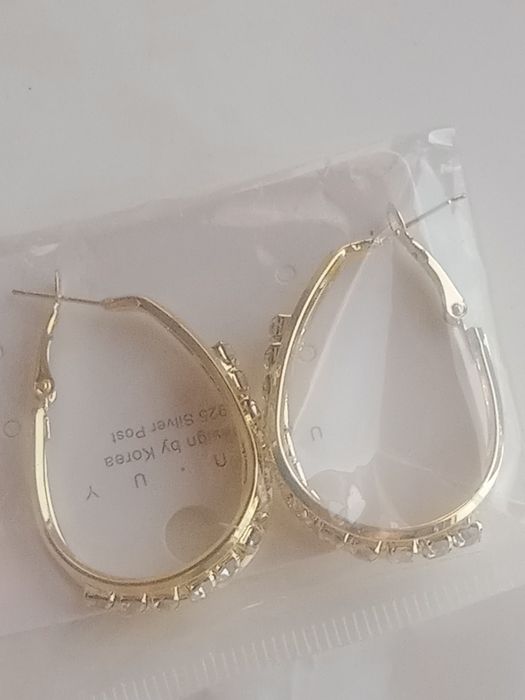 Продаются серьги. Бижутерия.