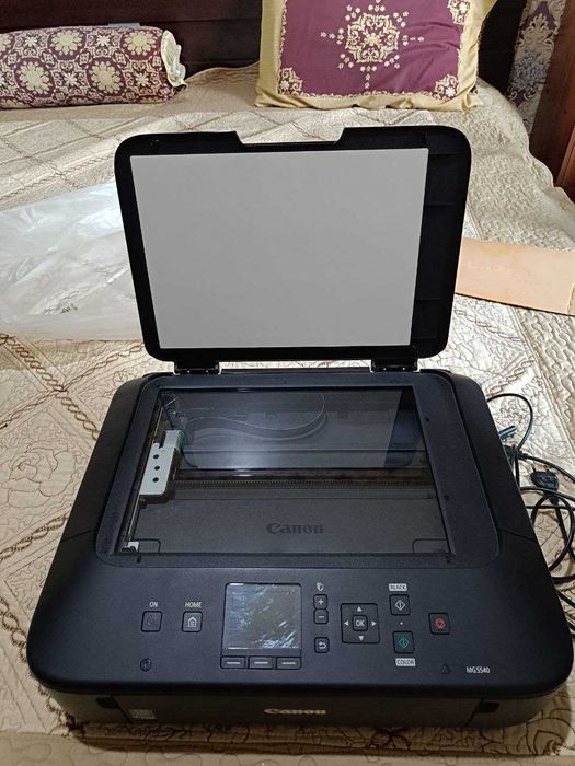 Продаю свой принтер 3в1 + Wi-Fi Canon PIXMA MG5540