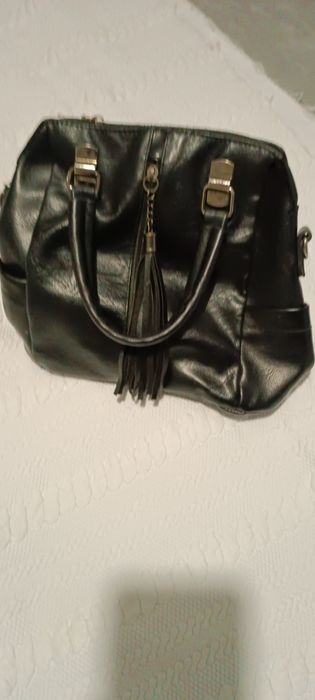 Продам женскую сумку.