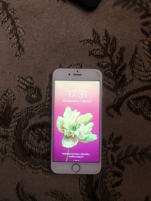 Продам Iphone 6