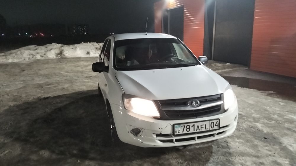 Продам гранта 2013 год