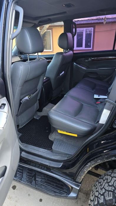 Toyota  Land  Cruiser