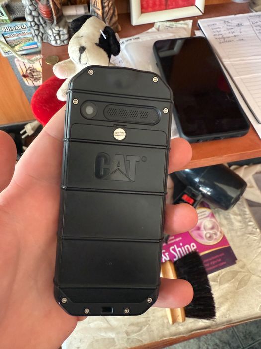 Caterpilar неразличим от нов