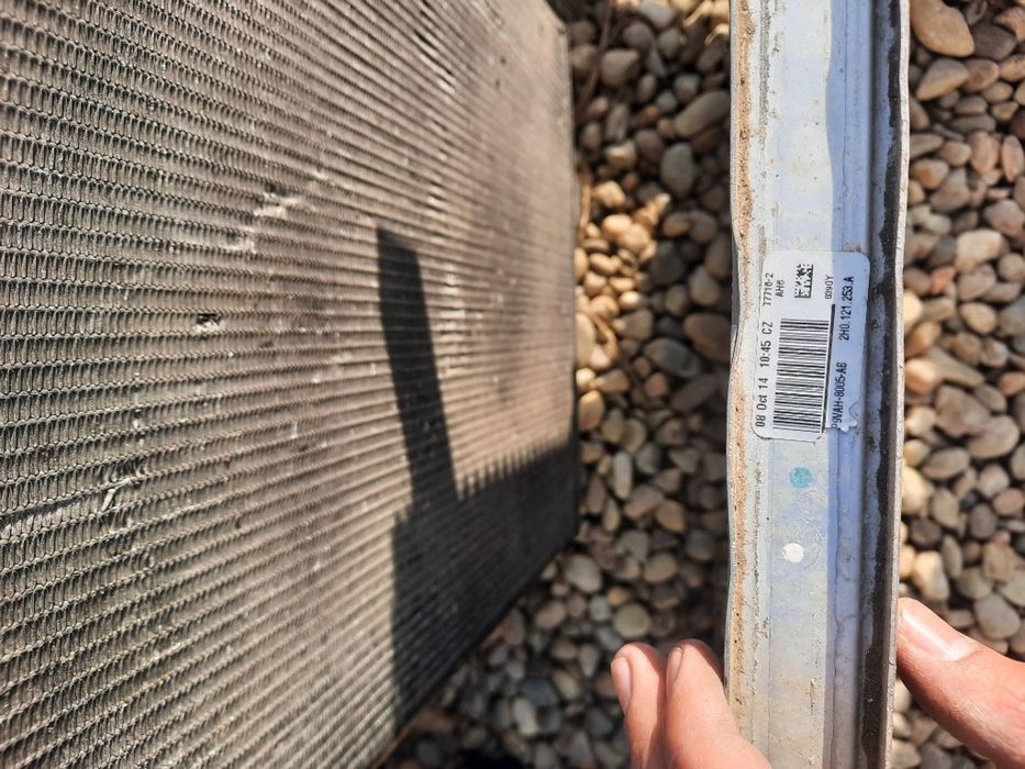 Radiator apa/Radiator AC Volkswagen Amarok 2010/2011/2012/2013