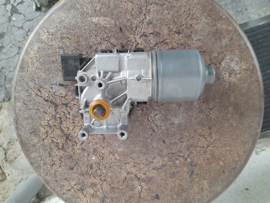 Дворник      моторчик   продам