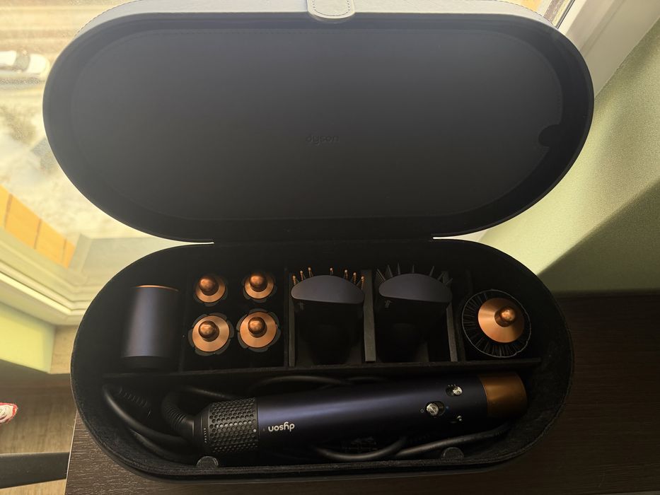 Оригинал Фен-стайлер Dyson