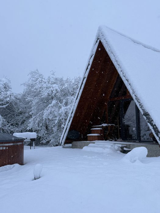 Cabană A frame cu ciubar de închiriat
