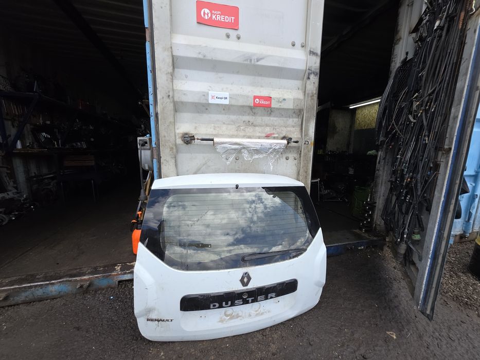 Задняя крышка багажника Renault Duster/Рено Дастер