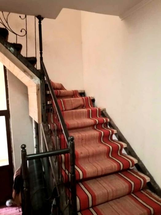 Продается 2-этажный дом