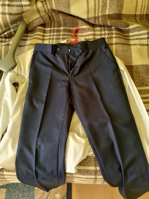 Абитуриентски или бизнес марков мъжки костюм Nikola Gioka  + подарък